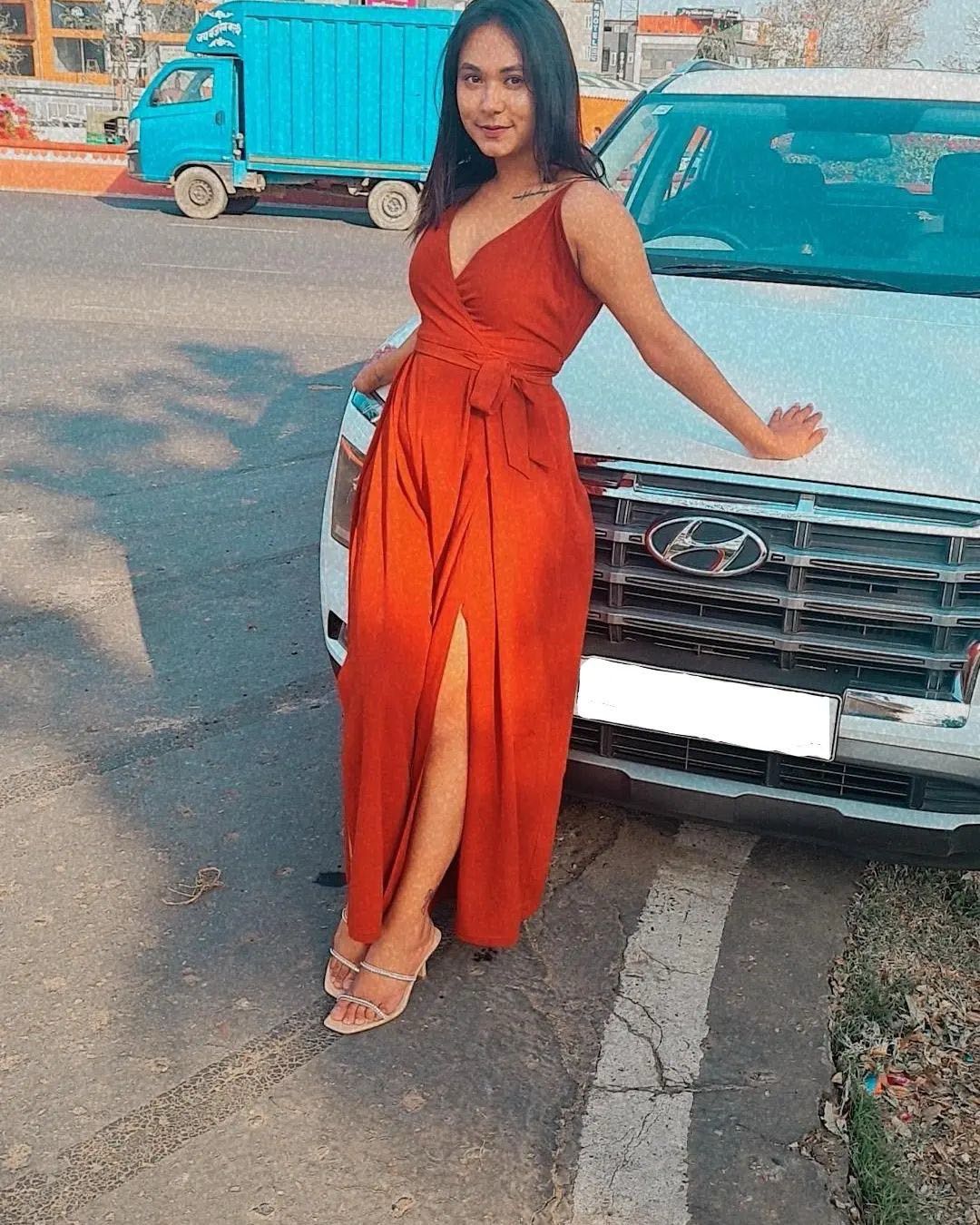 female call girl in Channarayapatna